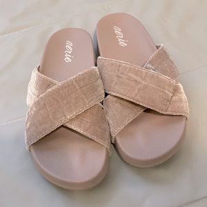 Aerie slip on sandal